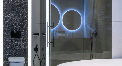 Puerta de cristal para baño, Pros y contras